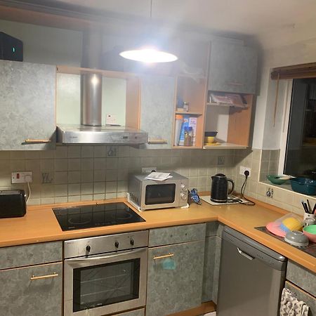 At Apex House Single Room Horndon-on-the-Hill Экстерьер фото